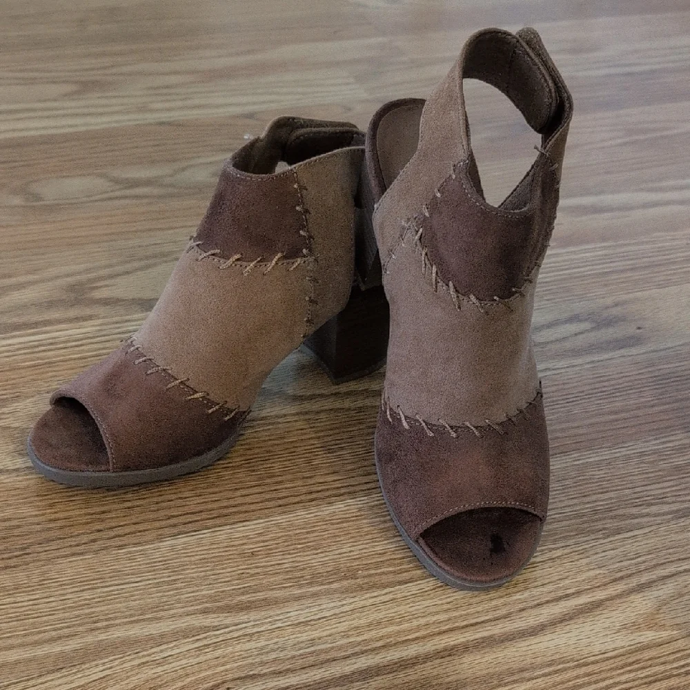 Dept222 Ava Stylish Chestnut Peep-Toe Ankle Boots - Picture 1 of 5